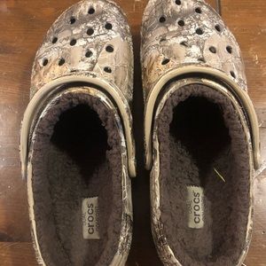 Realtree Camo Lined Crocs!